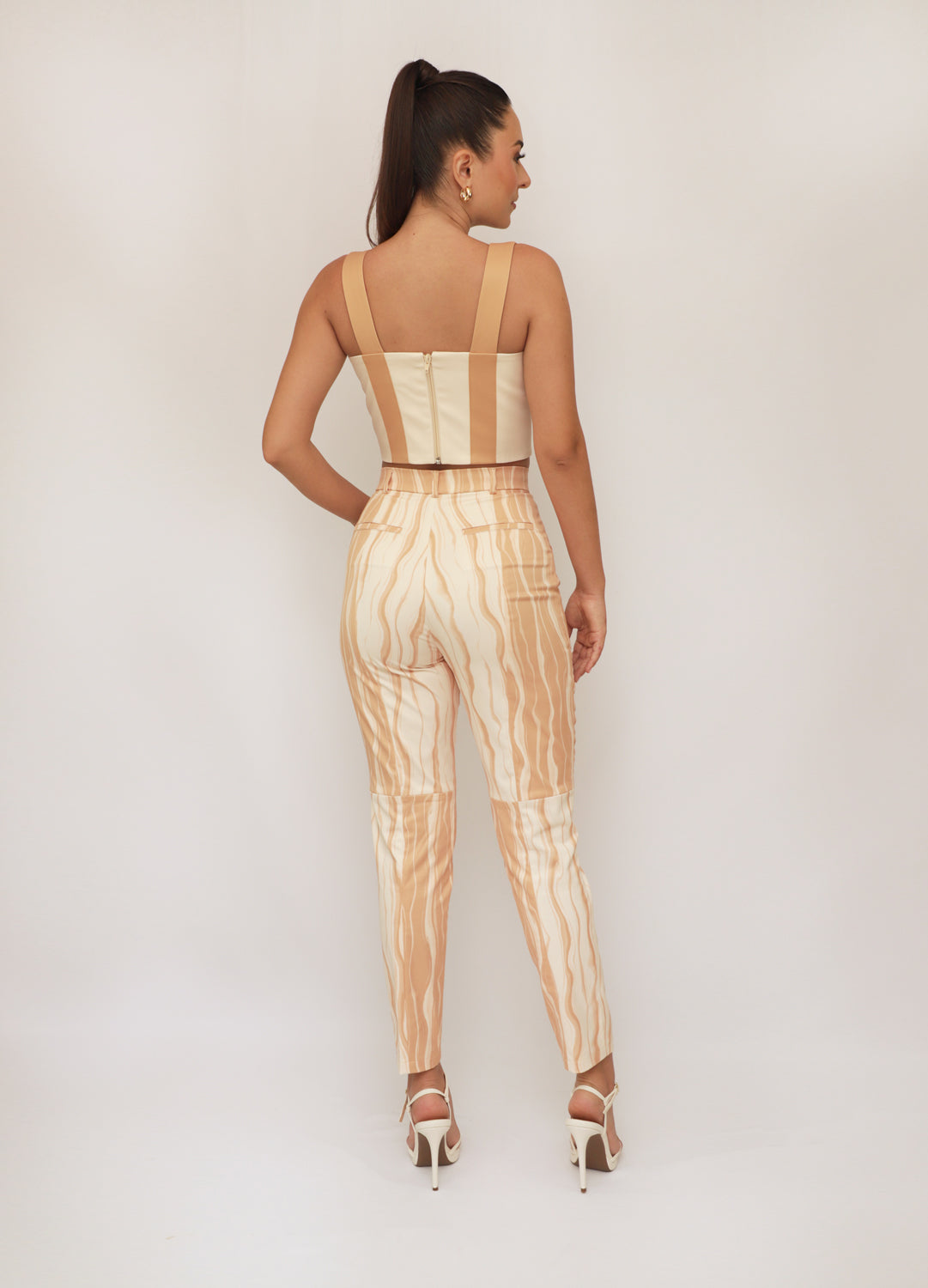 CROPTOP BARÚ • Crema/Camel